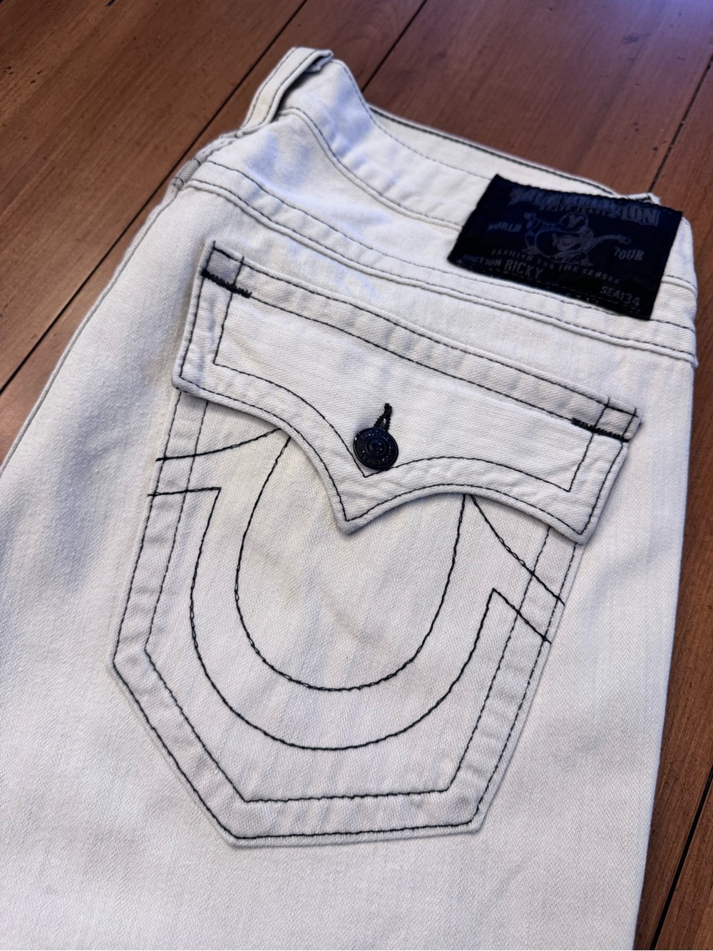 Men’s True Religion “Ricky” Jeans 38